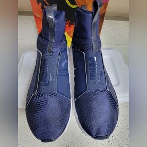 listing-status-banner